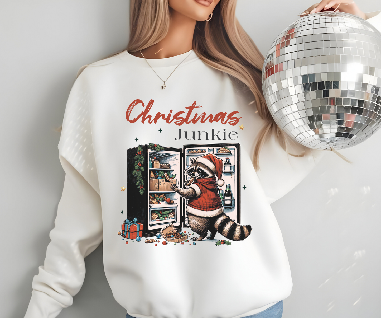 Funny Christmas T-Shirt | Christmas Junkie | Raccoon